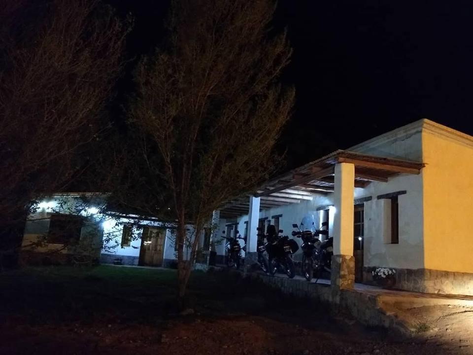 Capec Alojamiento Tilcara Buitenkant foto